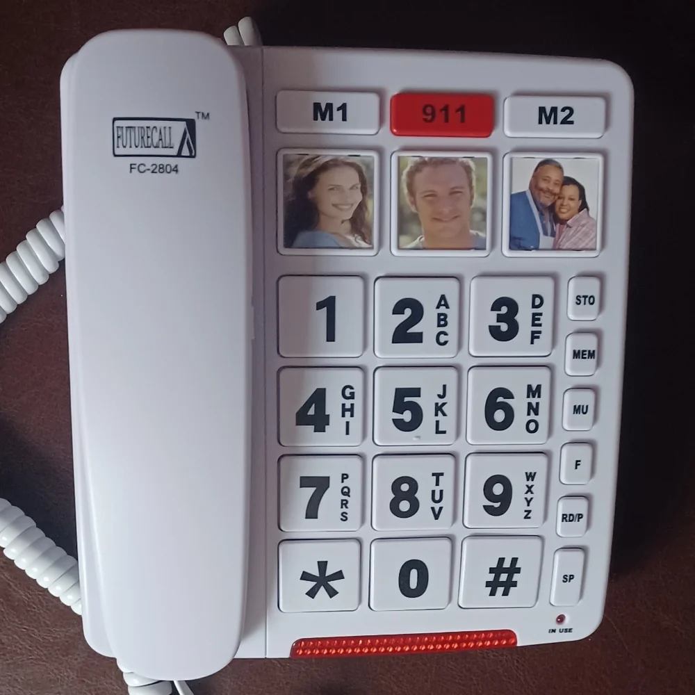 FUTURECALL FC 2804 phone with big numbers for seniors - Picture 1 of 5
